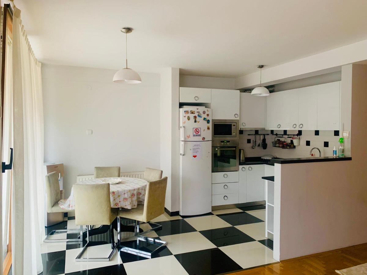 بريزرن Cozy City Center Apartment المظهر الخارجي الصورة